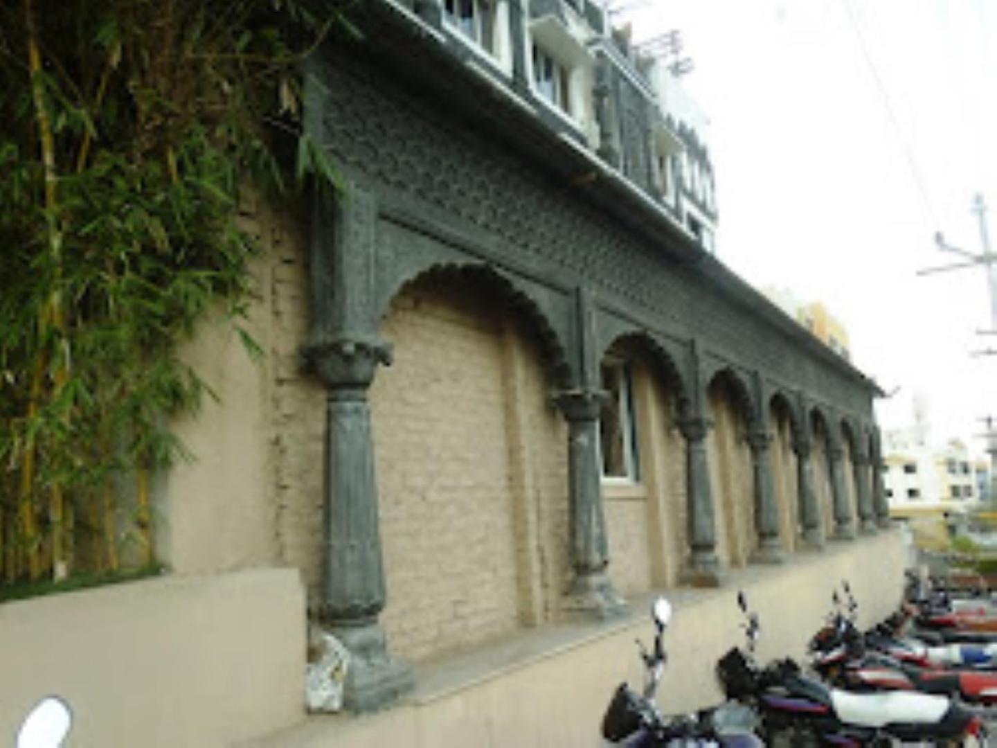 Hotel Maratha Palace,Satara Esterno foto